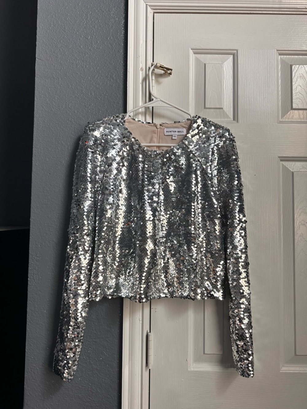 HUNTER BELL SILVER
SEQUINS LIBBY TOP - SIZE
SMALL - Picture 4 of 8